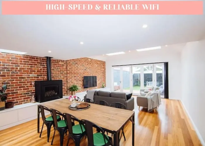 Sensational Renovated Cottage In Beautiful Seddon