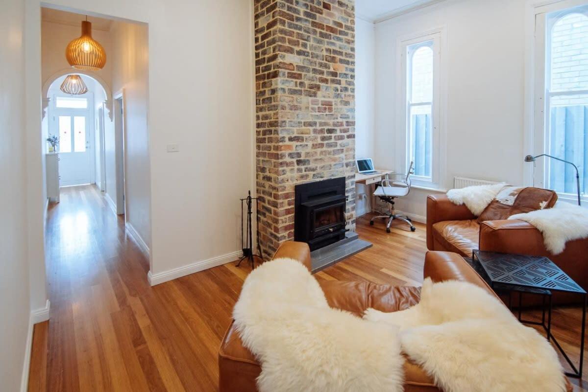 Sensational Renovated In Beautiful Seddon Melbourne
